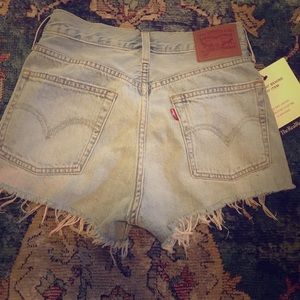 Levi's 501 distressed button up shorts w25